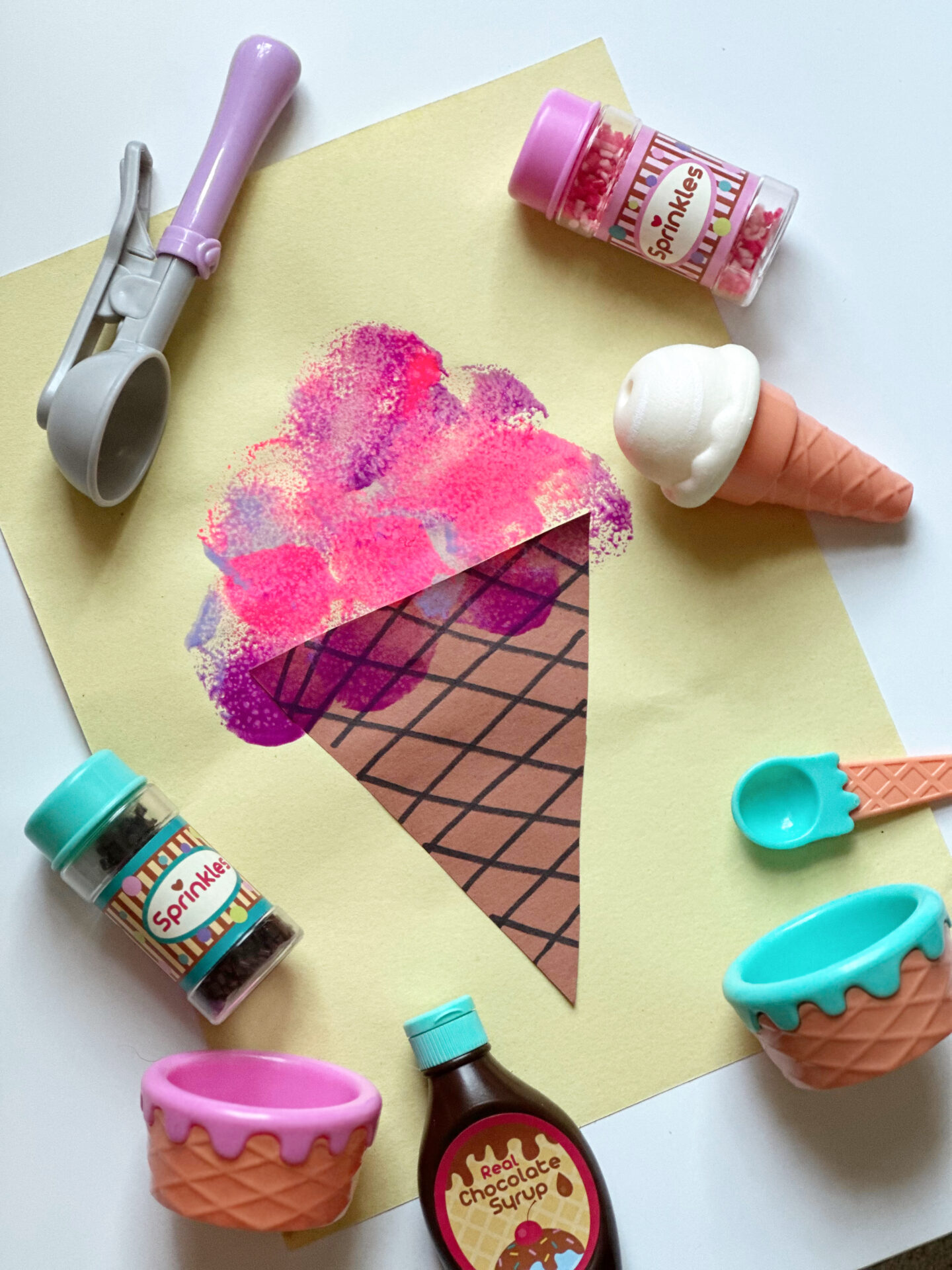 Easy summer toddler craft: ice cream cone sponge painting